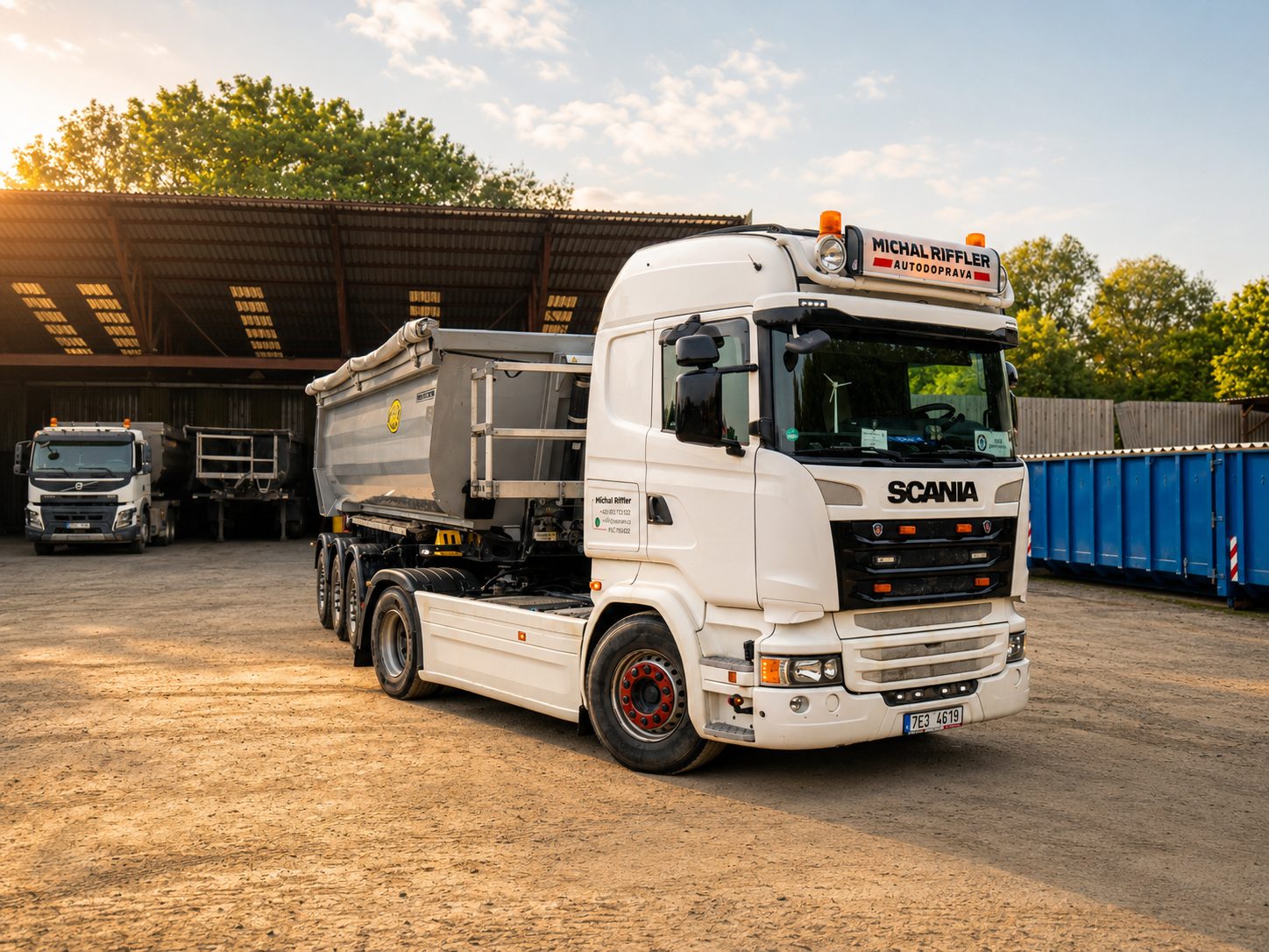 Scania se sklápěčem Cargobull